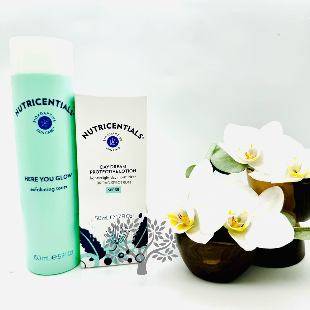 Bundle: NuSkin nutricentials toner here you glow + day cream protective